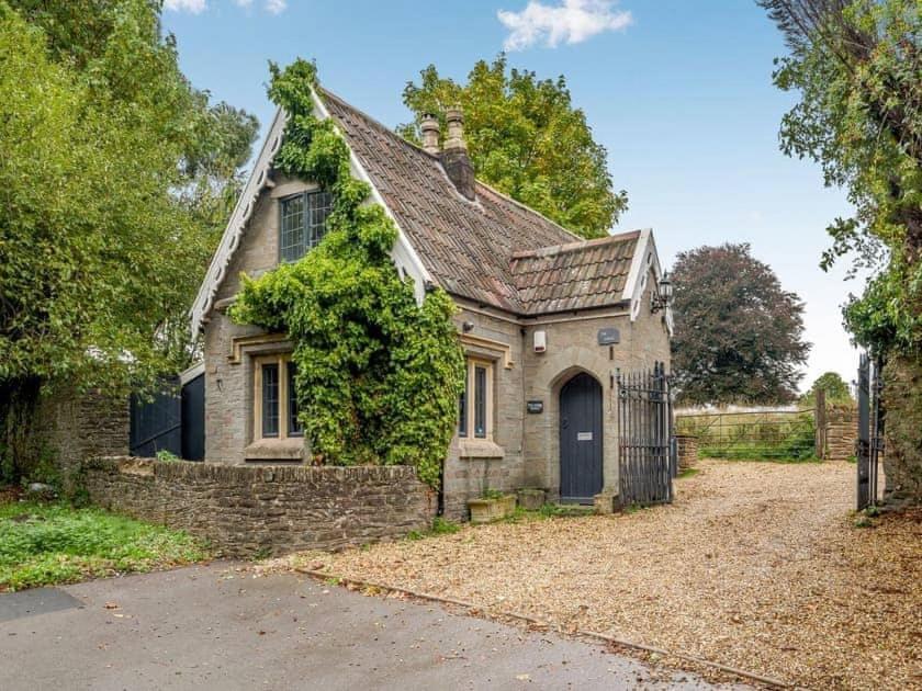 2 Bedroom Cosy Cottage With Hot Tub In Hambrook Close To Bristol City Centre Exterior foto